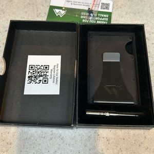 NEW Mountain Voyage Vintage Brown Leather Slim Wallet